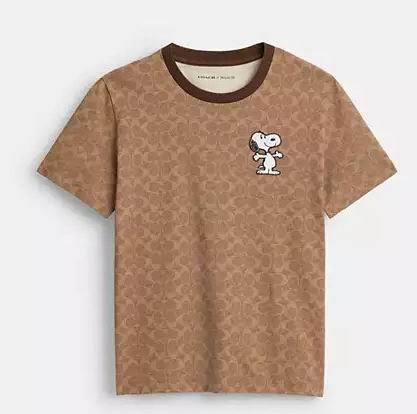 Coach 奥莱服饰3折起:封面款风衣 203加元、经典有机棉 T恤 60加元、羽绒服 402加元、羊毛混纺开衫 240加元