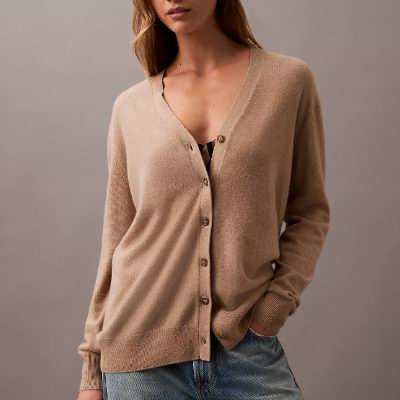 Bug超级白菜升级!Calvin Klein全场2折起+额外7折+再减!抢封面款上衣文胸.99、经典泡芙防寒服.58!