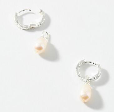 白菜价!Simons女式服饰大促!入蕾丝丁字裤jpg.99、兔子钥匙扣.99、NB530运动鞋.95 、阿迪Samba运动鞋.95!