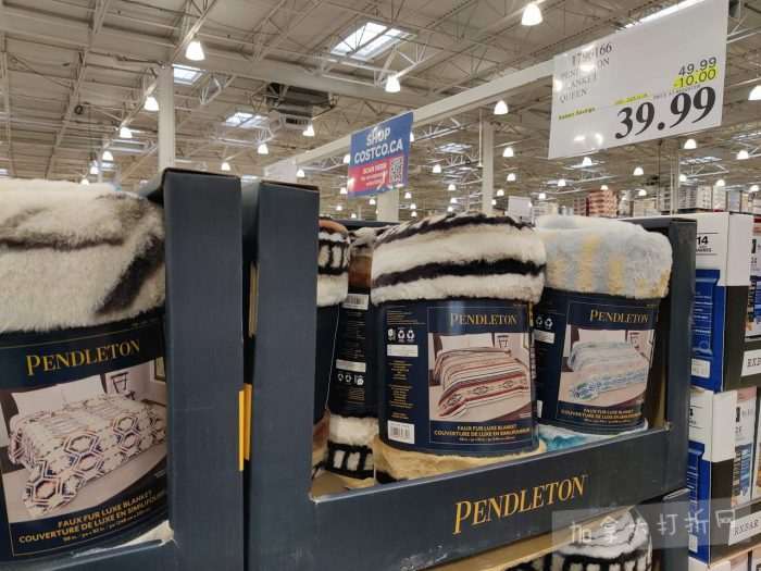 独家!【加东版】Costco店内实拍,有效期至11月9日!冷冻白虾.99、NBA卫衣.99、春节夜灯摆件.99、电火锅.99、保鲜盒.99、鲭鱼减、葡萄籽油.99、Roland电钢琴9.99!