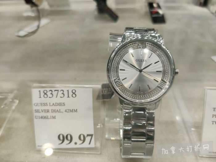 独家!【加东版】Costco店内实拍,有效期至11月9日!冷冻白虾.99、NBA卫衣.99、春节夜灯摆件.99、电火锅.99、保鲜盒.99、鲭鱼减、葡萄籽油.99、Roland电钢琴9.99!