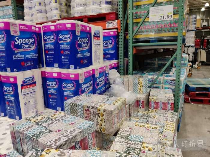 独家!【加东版】Costco店内实拍,有效期至11月9日!冷冻白虾.99、NBA卫衣.99、春节夜灯摆件.99、电火锅.99、保鲜盒.99、鲭鱼减、葡萄籽油.99、Roland电钢琴9.99!