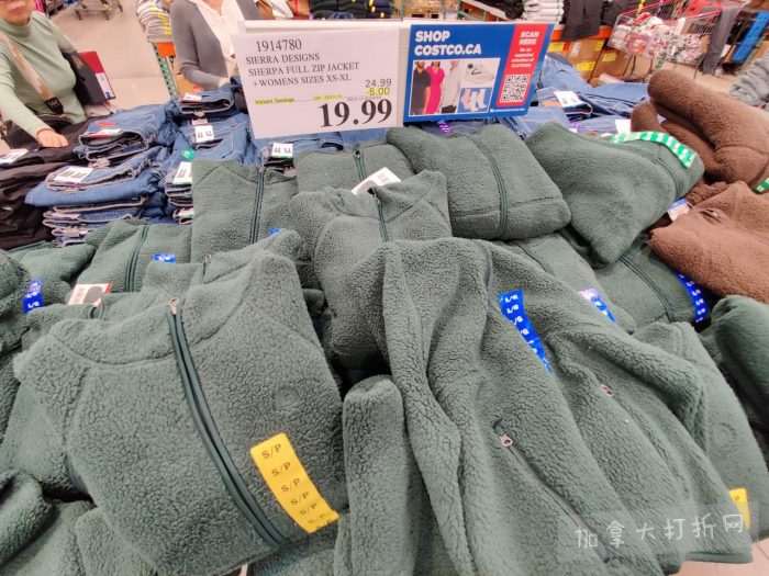 独家!【加东版】Costco店内实拍,有效期至11月9日!冷冻白虾.99、NBA卫衣.99、春节夜灯摆件.99、电火锅.99、保鲜盒.99、鲭鱼减、葡萄籽油.99、Roland电钢琴9.99!