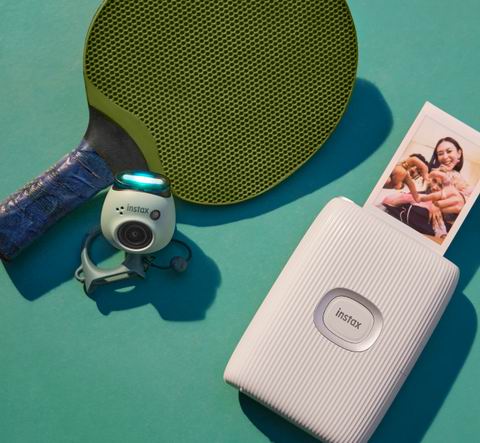 史低价!FUJIFILM INSTAX PAL 迷你便携数码相机 79.9加元(原价 129.99加元)