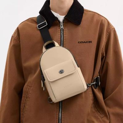 年度神价!Coach Outlet黑五大促,精选时尚美包3折起+额外7.5折!手拿包.75、挎包.75、相机包、背包3.75!