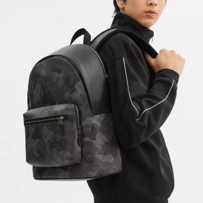 年度神价!Coach Outlet黑五大促,精选时尚美包3折起+额外7.5折!手拿包.75、挎包.75、相机包、背包3.75!