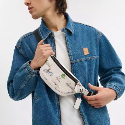 年度神价!Coach Outlet黑五大促,精选时尚美包3折起+额外7.5折!手拿包.75、挎包.75、相机包、背包3.75!