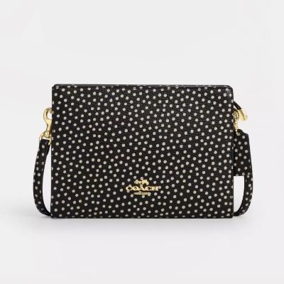 年度神价!Coach Outlet黑五大促,精选时尚美包3折起+额外7.5折!手拿包.75、挎包.75、相机包、背包3.75!