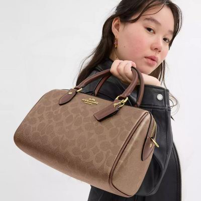 年度神价!Coach Outlet黑五大促,精选时尚美包3折起+额外7.5折!手拿包.75、挎包.75、相机包、背包3.75!