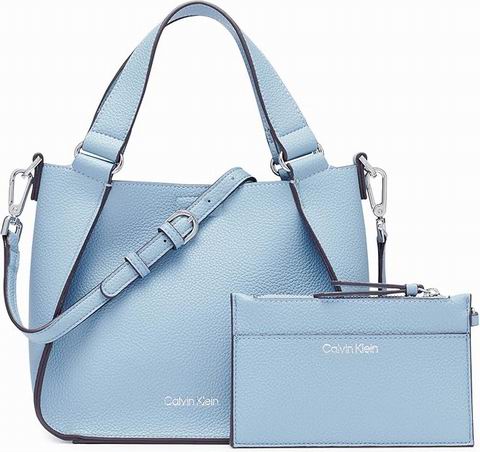Calvin Klein 女式 Estelle 手提包+钱包 67.62加元(原价 119.39加元)!三种背法!多色可选