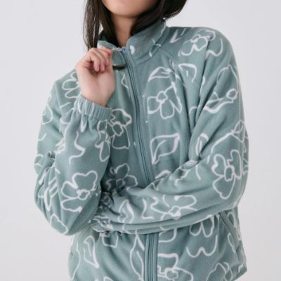 Lolë节日大促，精选羽绒服、防寒服等3折起+额外8折！入羽绒服.6！