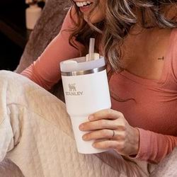 亚马逊网一大促！抢7.8折礼品卡、Instant压力锅、费列罗巧克力、雪绒洞洞鞋、蒸发加湿器、智能牙刷、扫地机器人、铲雪机！