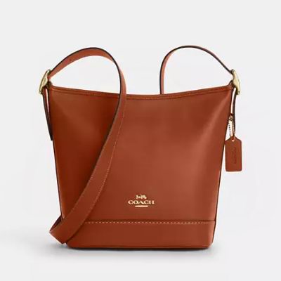 Coach Outlet大促,精选时尚美包、服饰、鞋靴2.5折起+部分款额外8折!入迷你链条包、托特包9、运动鞋、C字项链!