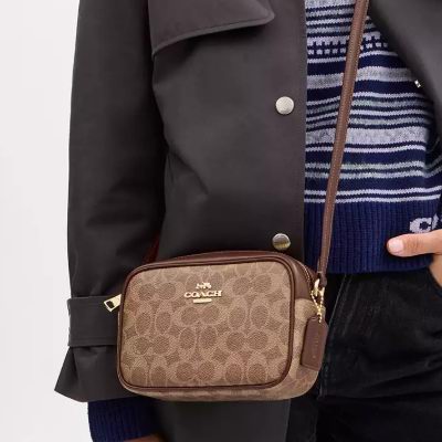 Coach Outlet大促,精选时尚美包、服饰、鞋靴2.5折起+部分款额外8折!入迷你链条包、托特包9、运动鞋、C字项链!