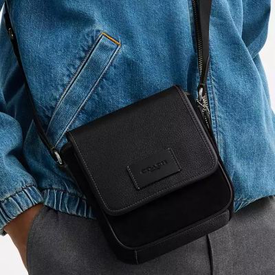 Coach Outlet大促,精选时尚美包、服饰、鞋靴2.5折起+部分款额外8折!入迷你链条包、托特包9、运动鞋、C字项链!