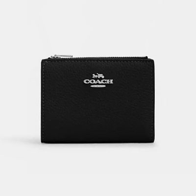 Coach Outlet大促,精选时尚美包、服饰、鞋靴2.5折起+部分款额外8折!入迷你链条包、托特包9、运动鞋、C字项链!