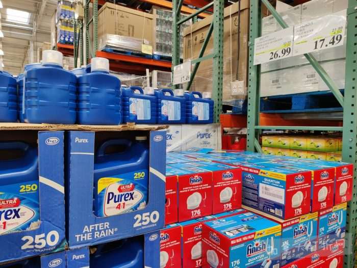 独家！【加东版】Costco店内实拍，有效期至12月21日！iPhone16月供、大龙虾减、阿迪鞋.99、蝴蝶虾.99、电火锅.99、折叠桌.99、折叠椅.99、化妆镜.99！