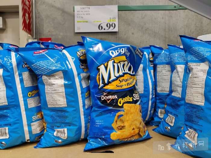 独家！【加东版】Costco店内实拍，有效期至12月21日！iPhone16月供、大龙虾减、阿迪鞋.99、蝴蝶虾.99、电火锅.99、折叠桌.99、折叠椅.99、化妆镜.99！