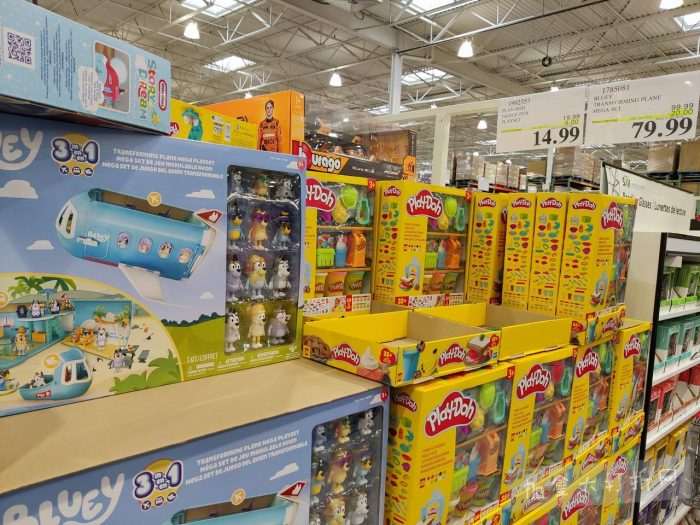 独家！【加东版】Costco店内实拍，有效期至12月21日！iPhone16月供、大龙虾减、阿迪鞋.99、蝴蝶虾.99、电火锅.99、折叠桌.99、折叠椅.99、化妆镜.99！