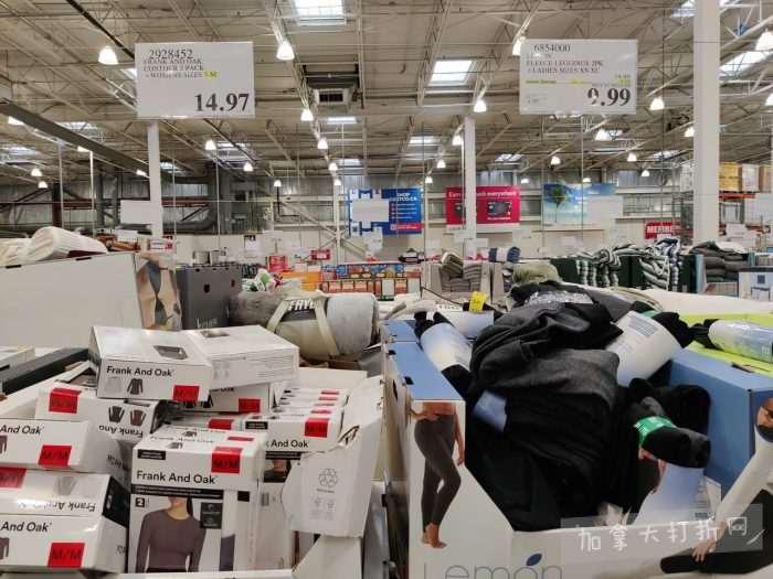 独家！【加东版】Costco店内实拍，有效期至12月21日！iPhone16月供、大龙虾减、阿迪鞋.99、蝴蝶虾.99、电火锅.99、折叠桌.99、折叠椅.99、化妆镜.99！