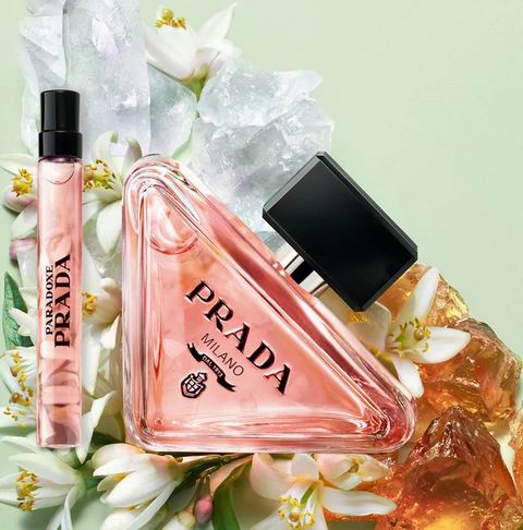 Sephora 丝芙兰香水8折:Miu Miu 草莓香草淡香水2、TOM FORD清新柑橘果香香水8、HERMÈS 爱马仕大地淡香水0.4