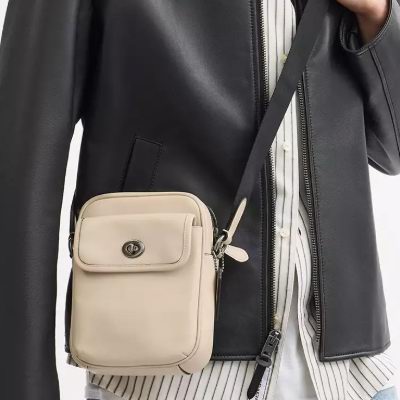 年度神仙价！Coach Outlet节礼周大促，全场2.5折起+额外7.5折！抢链条包、相机包9.25、托特包9！