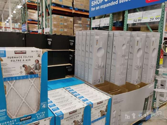 独家！【加东版】Costco店内实拍，有效期至1月4日！iPhone 17零月供、火锅牛肉.49、印尼对虾.99、滑雪橇.99、毛毛夹克.97、垃圾桶.99、蛋白粉.99、Queen床垫9.99！