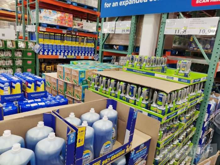 独家！【加东版】Costco店内实拍，有效期至1月4日！iPhone 17零月供、火锅牛肉.49、印尼对虾.99、滑雪橇.99、毛毛夹克.97、垃圾桶.99、蛋白粉.99、Queen床垫9.99！