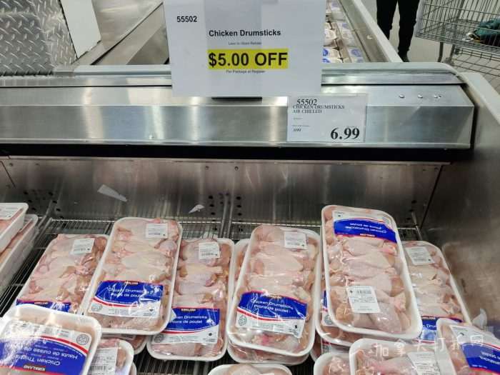 独家！【加东版】Costco店内实拍，有效期至1月4日！iPhone 17零月供、火锅牛肉.49、印尼对虾.99、滑雪橇.99、毛毛夹克.97、垃圾桶.99、蛋白粉.99、Queen床垫9.99！