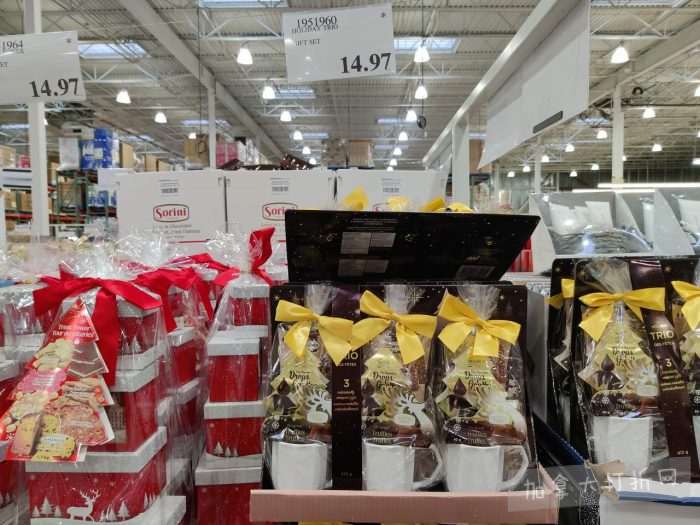 独家！【加东版】Costco店内实拍，有效期至1月11日！善存片.49、大西洋三文鱼.99、维C冲剂.49、迎财爆竹.99、雅顿眼霜.99、乐高行李箱.97、水果果泥.99、橄榄油.99！