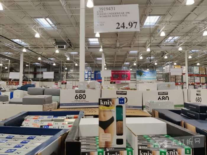 独家！【加东版】Costco店内实拍，有效期至1月11日！善存片.49、大西洋三文鱼.99、维C冲剂.49、迎财爆竹.99、雅顿眼霜.99、乐高行李箱.97、水果果泥.99、橄榄油.99！