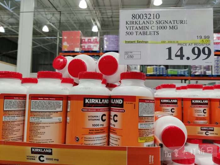 独家！【加东版】Costco店内实拍，有效期至1月11日！善存片.49、大西洋三文鱼.99、维C冲剂.49、迎财爆竹.99、雅顿眼霜.99、乐高行李箱.97、水果果泥.99、橄榄油.99！