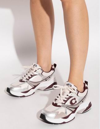 Coach官网精选美包、服饰、鞋靴、配饰5折起!入明星同款