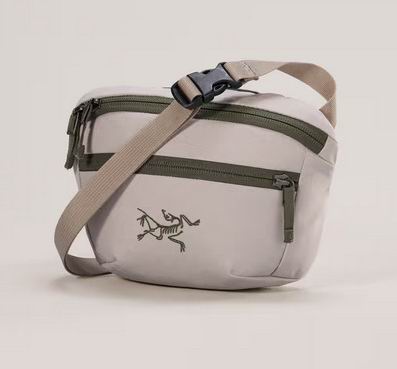 Arc'teryx 始祖鸟精选服饰、运动鞋5.5折 42加元起!登山鞋 114加元、850蓬松度欧洲白鹅绒羽绒服 292.5加元