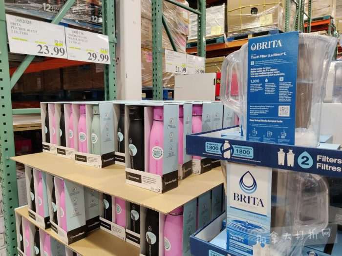 独家！【加东版】Costco店内实拍，有效期至1月18日！阿迪毛夹克.99、Bench马甲.99、红鲑鱼减、老豆腐.99、照烧鸡饭.99、巧克力奶.99、益生菌软糖.99、卫生巾.49！