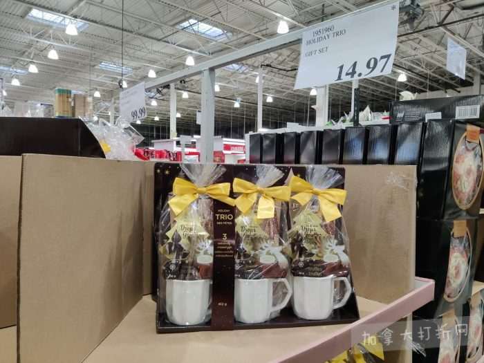 独家！【加东版】Costco店内实拍，有效期至1月18日！阿迪毛夹克.99、Bench马甲.99、红鲑鱼减、老豆腐.99、照烧鸡饭.99、巧克力奶.99、益生菌软糖.99、卫生巾.49！