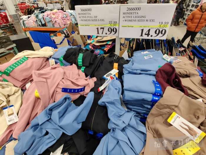 独家！【加东版】Costco店内实拍，有效期至1月18日！阿迪毛夹克.99、Bench马甲.99、红鲑鱼减、老豆腐.99、照烧鸡饭.99、巧克力奶.99、益生菌软糖.99、卫生巾.49！