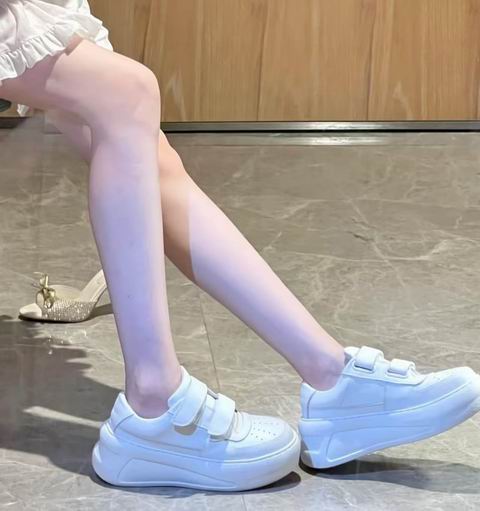 明星潮人都在穿！Acne Studios 厚底魔术贴小白鞋6折 296加元起！