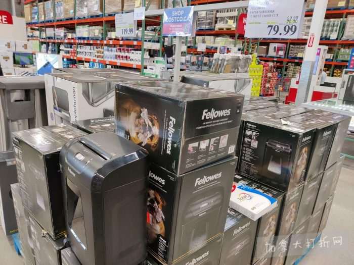 独家！【加东版】Costco店内实拍，有效期至1月25日！美的豆浆机.99、虎头衫.99、冰酒.99、雪肌精保湿.99、空气炸锅.99、吸顶灯.99、大白兔奶糖.99、蘑菇干.99！