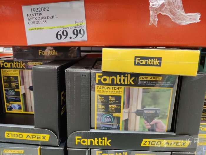 独家！【加东版】Costco店内实拍，有效期至1月25日！美的豆浆机.99、虎头衫.99、冰酒.99、雪肌精保湿.99、空气炸锅.99、吸顶灯.99、大白兔奶糖.99、蘑菇干.99！