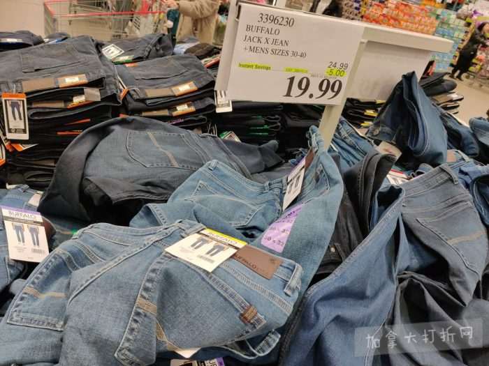 独家！【加东版】Costco店内实拍，有效期至1月25日！美的豆浆机.99、虎头衫.99、冰酒.99、雪肌精保湿.99、空气炸锅.99、吸顶灯.99、大白兔奶糖.99、蘑菇干.99！