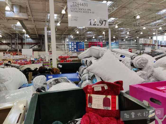 独家！【加东版】Costco店内实拍，有效期至1月25日！美的豆浆机.99、虎头衫.99、冰酒.99、雪肌精保湿.99、空气炸锅.99、吸顶灯.99、大白兔奶糖.99、蘑菇干.99！