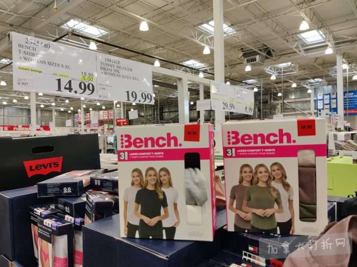 独家！【加东版】Costco店内实拍，有效期至1月25日！美的豆浆机.99、虎头衫.99、冰酒.99、雪肌精保湿.99、空气炸锅.99、吸顶灯.99、大白兔奶糖.99、蘑菇干.99！