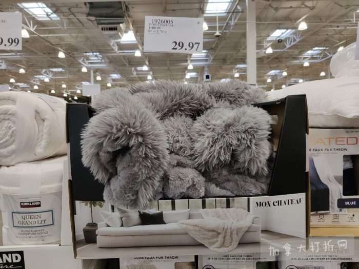 独家！【加东版】Costco店内实拍，有效期至1月25日！美的豆浆机.99、虎头衫.99、冰酒.99、雪肌精保湿.99、空气炸锅.99、吸顶灯.99、大白兔奶糖.99、蘑菇干.99！