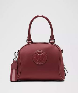 lululemon季末大促，精选时尚运动服饰3折起！入瑜伽垫、羽绒服、腋下包、托特包！