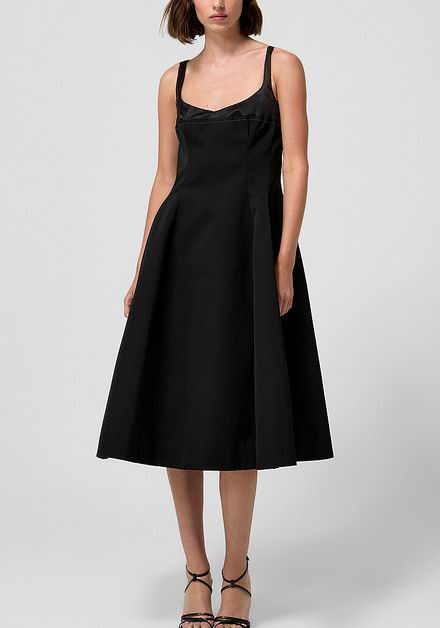 Simons设计师品牌服饰2折起!封面珍珠项链9.95、Jacquemus羊毛围巾9.95、Ganni羊毛衫9.95、Max Mara羊毛衣9.95