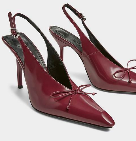 Simons设计师品牌服饰2折起!封面珍珠项链9.95、Jacquemus羊毛围巾9.95、Ganni羊毛衫9.95、Max Mara羊毛衣9.95