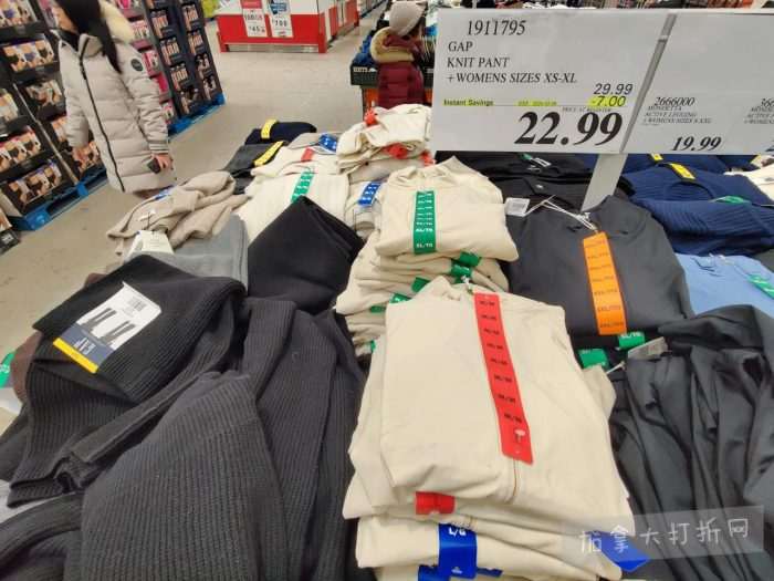独家！【加东版】Costco店内实拍，有效期至2月1日！全脂奶粉.99、偏光太阳镜.97、青口.99、春卷.99、CK牛仔裤.97、增强免疫棒棒糖.99、血压计.99、保险柜9.99！