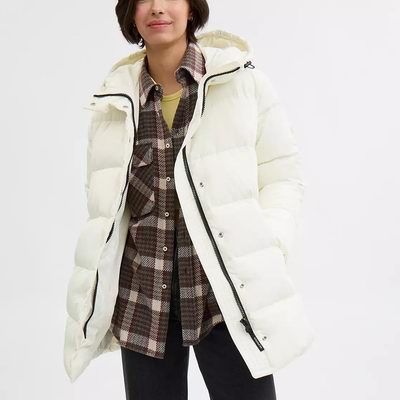 白菜速抢！Coach Outlet马年闪购，全场2.5折起+额外8折！抢羊毛手套、羊毛围巾、托特包8、相机包9、羽绒服2！