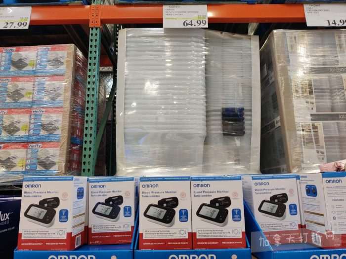 独家！【加东版】Costco店内实拍，有效期至2月8日！iPhone月供https://www.canadadz.com/wp-content/uploads/2026/02/2026020220152895-700x525.jpg、招财银柳.99、冰柜.99、海鲈鱼.99、阿迪鞋.97、加拿大队服.97、迷你香肠.99、午餐肉.99！